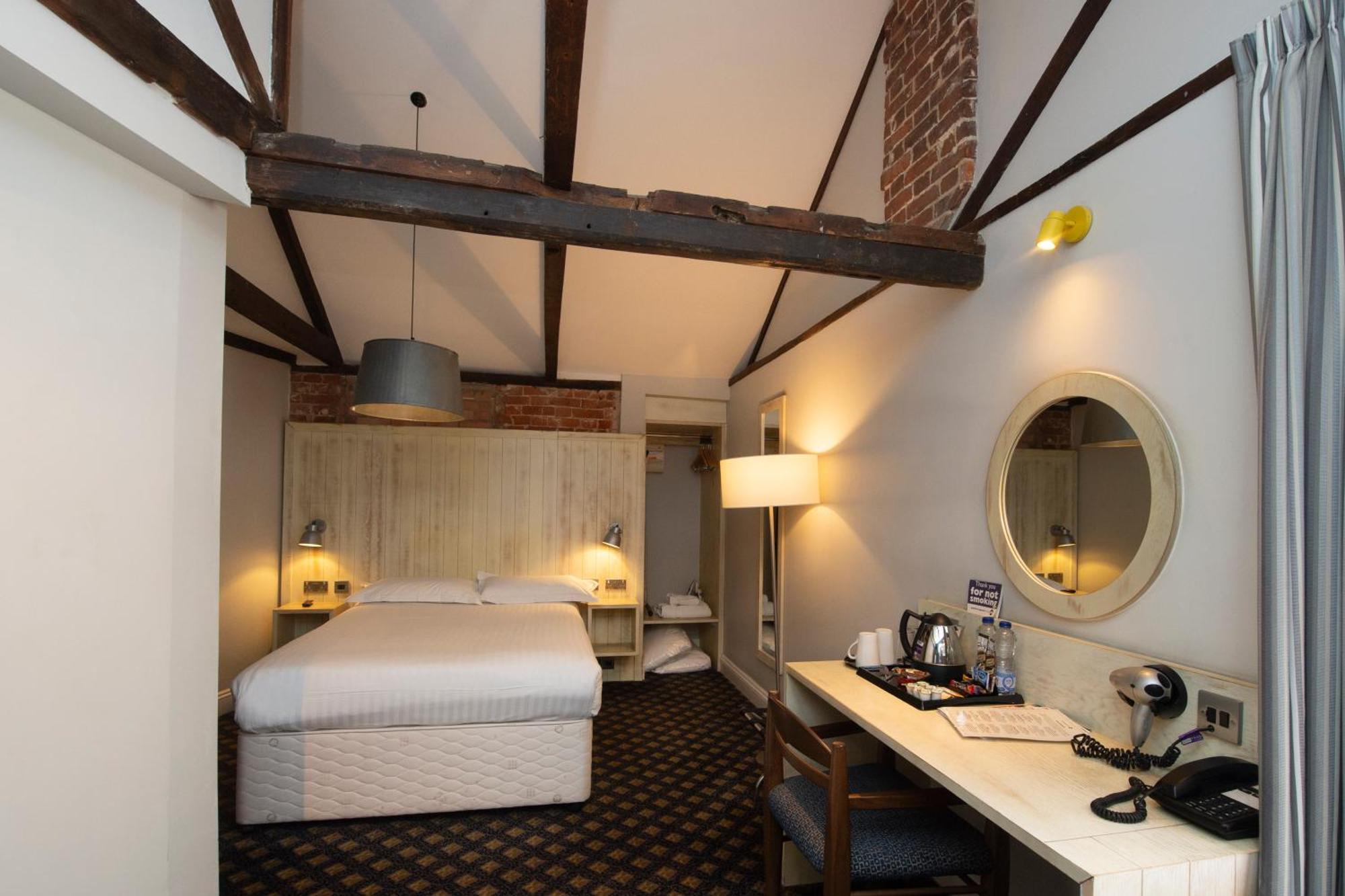 The King'S Head Hotel Wetherspoon بسلس المظهر الخارجي الصورة