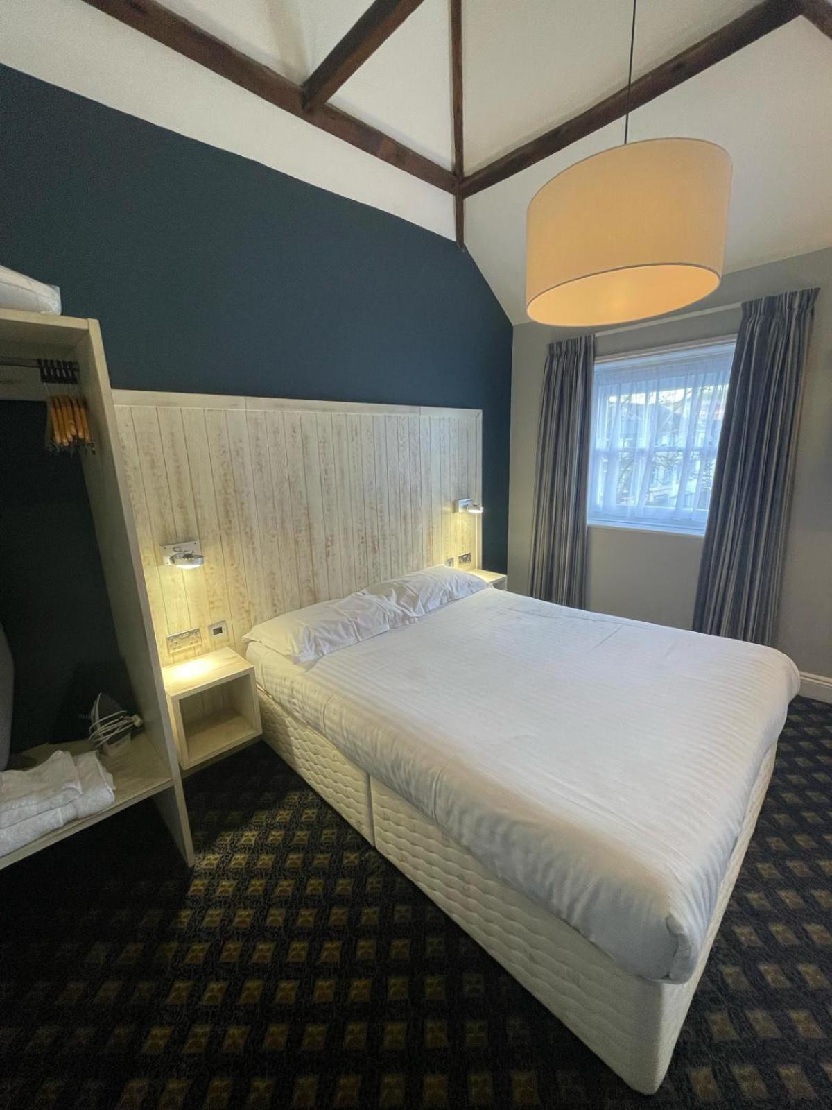 The King'S Head Hotel Wetherspoon بسلس المظهر الخارجي الصورة