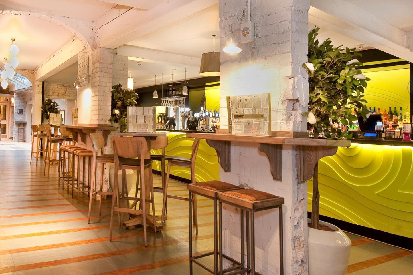 The King'S Head Hotel Wetherspoon بسلس المظهر الخارجي الصورة