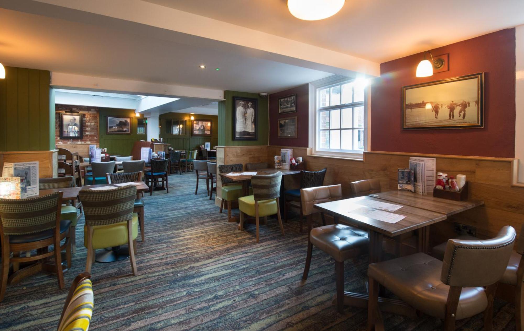 The King'S Head Hotel Wetherspoon بسلس المظهر الخارجي الصورة