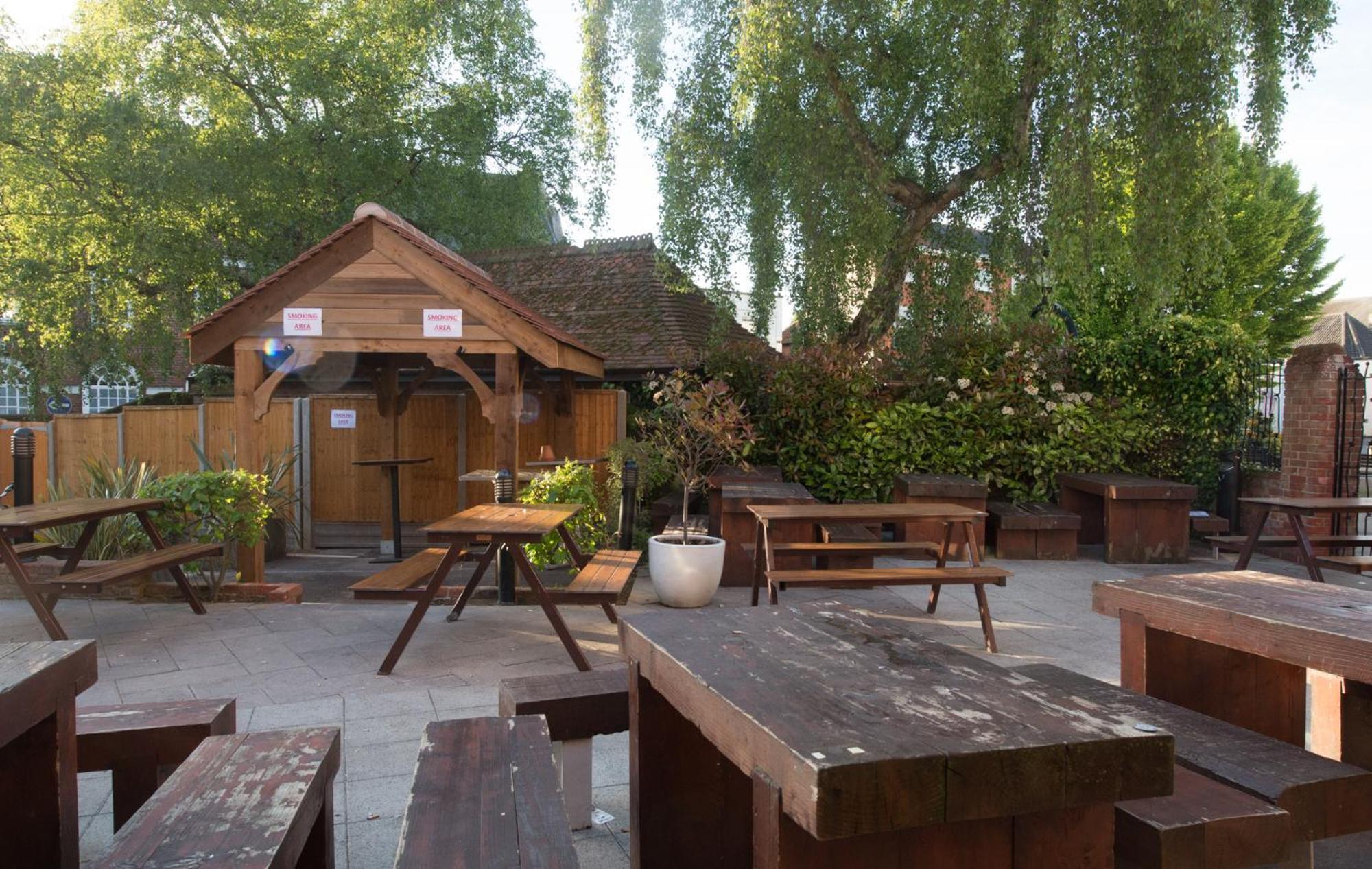 The King'S Head Hotel Wetherspoon بسلس المظهر الخارجي الصورة