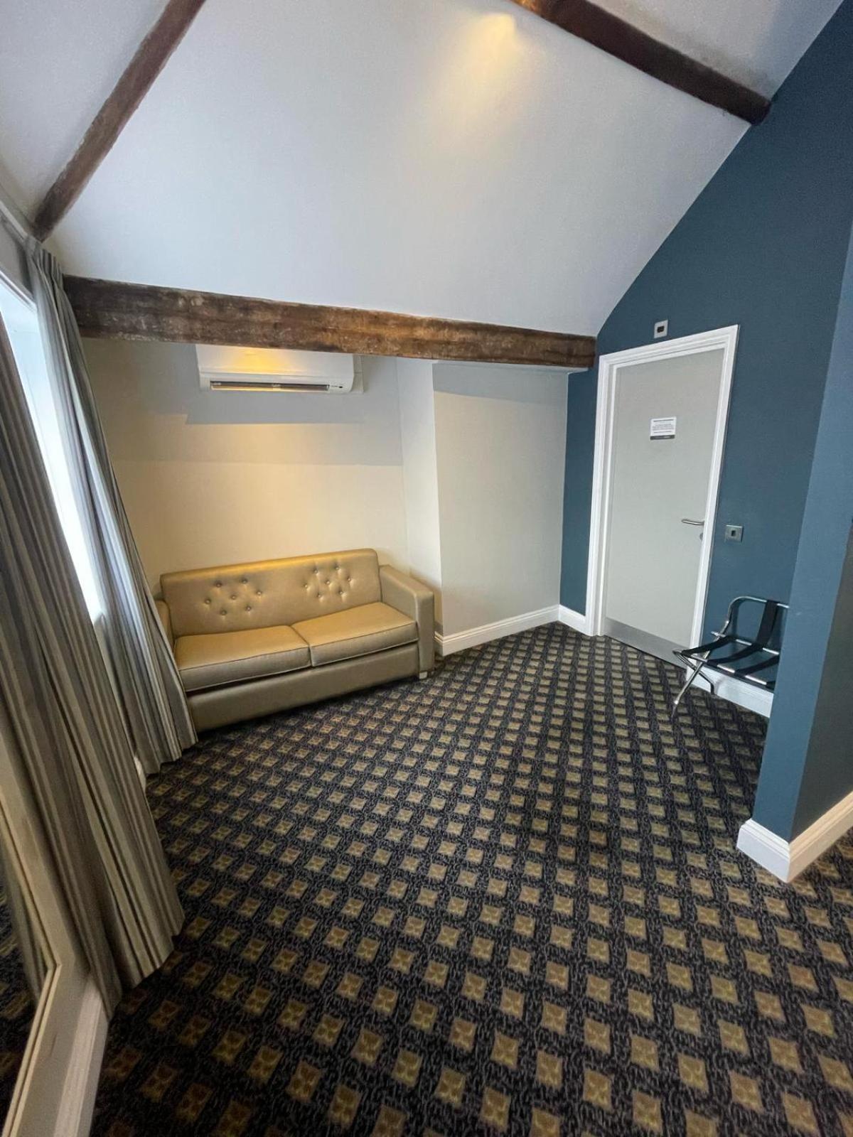 The King'S Head Hotel Wetherspoon بسلس المظهر الخارجي الصورة